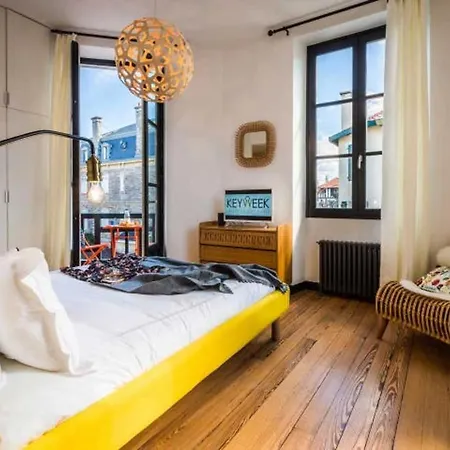 Apartment London Avenue Keyweek Center With Balcony And Parking Biarritz