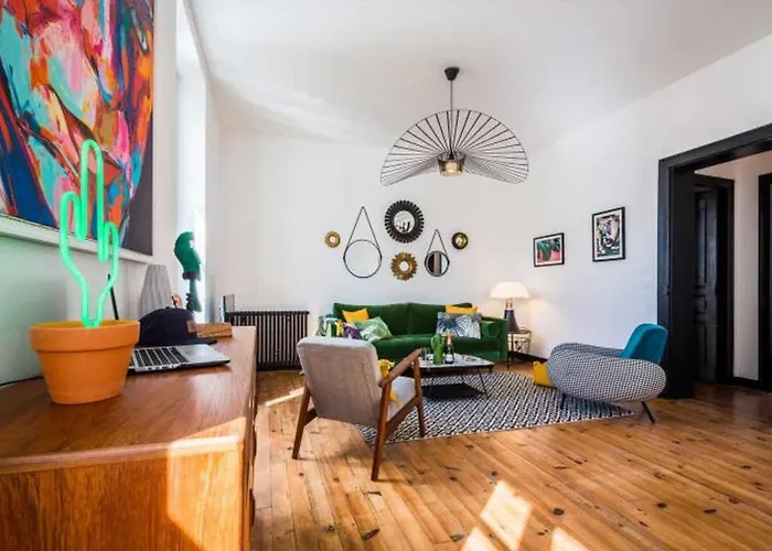 London Avenue Keyweek Center With Balcony And Parking * Biarriz